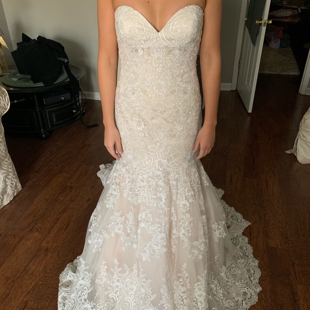 Wedding dress